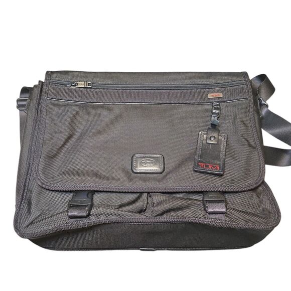 Tumi Other - Tumi Laptop Bag Alpha Messenger Sling Bag 22202DE 17"